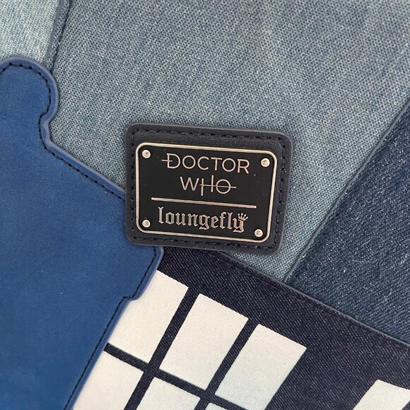 RARE Loungefly x Doctor Who TARDIS Denim Tote Bag - Picture 8 of 9